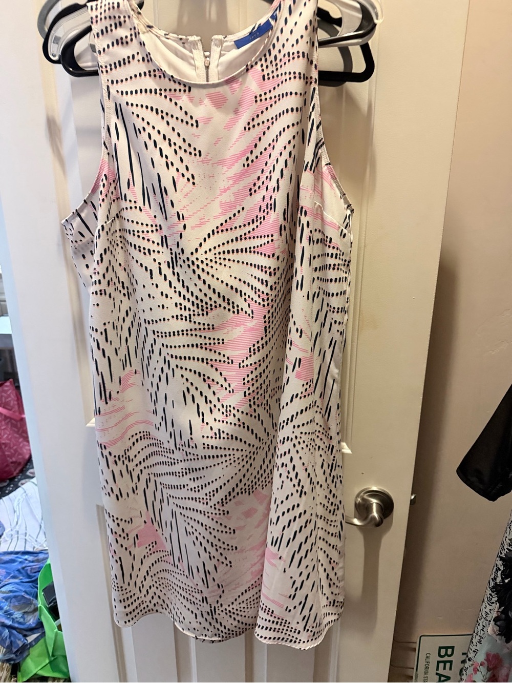 Apt. 9 White Shift Dress with Pink & Black Abstract Print
